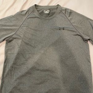 Under armor loose shirt